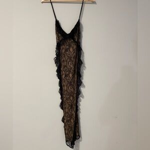 Forever 21 Black and Tan Lace Slip (M)
